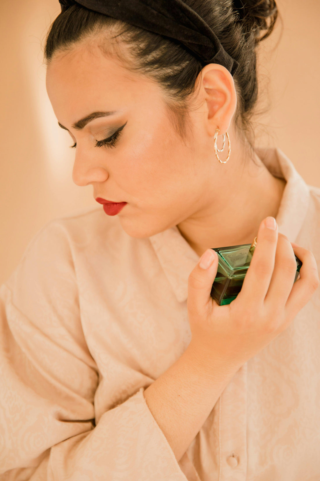 Perfume Gifting Guide: How to Choose the Perfect Fragrance for Someone Else